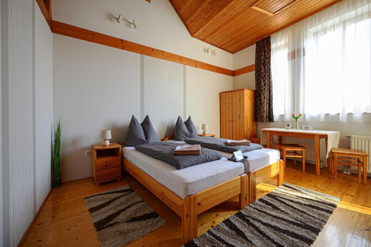 Nadasdi Haz Szekszárd Exteriör bild